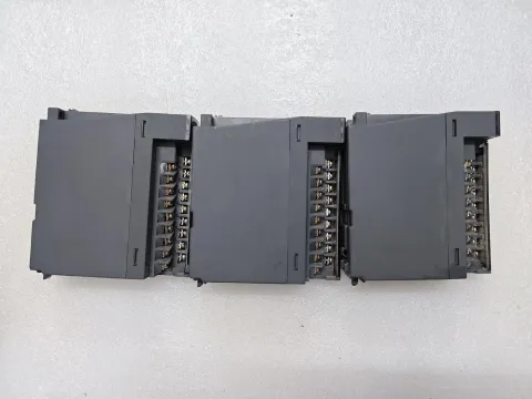Mitsubishi Electric QX10 Industrial Automation Component — product photo 6 of 24