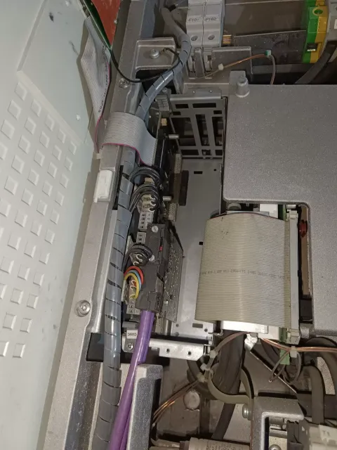 Siemens 6SE7024-7TD61 Industrial Automation Component product photo 3