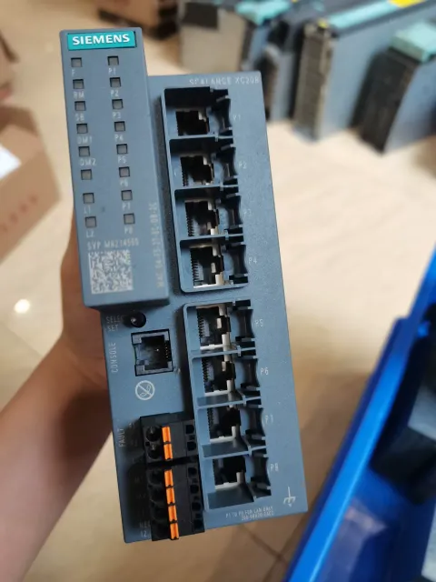 Siemens 6GK5208-0BA00-2AC2 Industrial Sensor — product photo 11 of 13