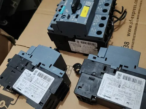 Siemens 3RV2021-4AA10 Motor & Drive Component — product photo 8 of 18