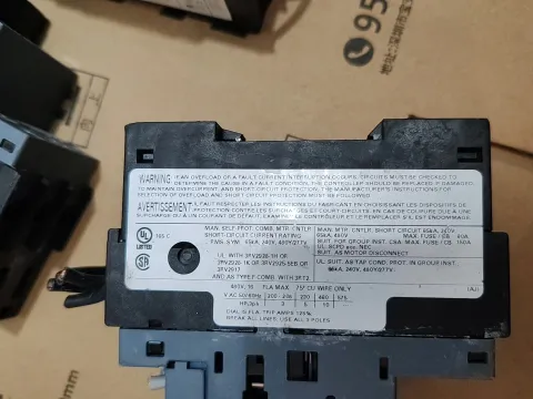 Siemens 3RV2021-4AA10 Motor & Drive Component — product photo 9 of 18
