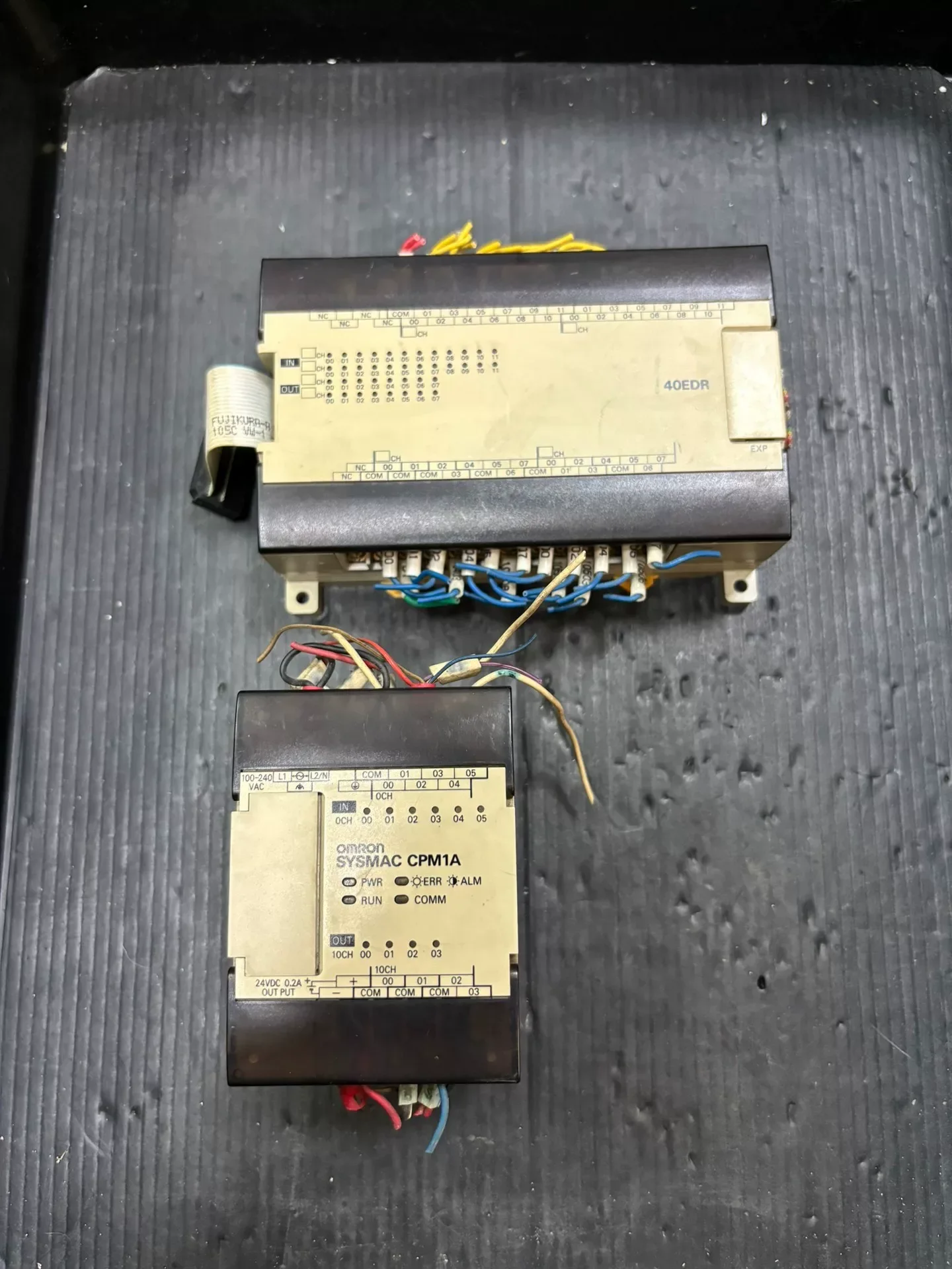 OMRON CPM1A-40EDR; CPM1A-10CDR-A PLC Module product photo 1