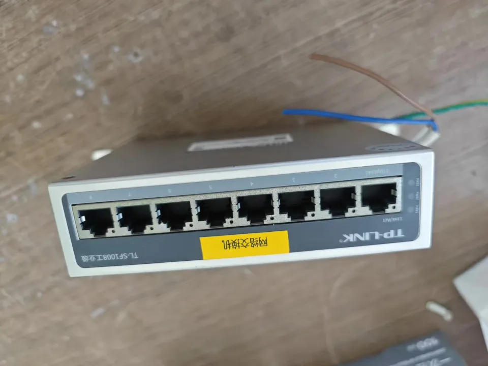 TP-LINK TL-SF1008 Industrial Sensor product photo 1
