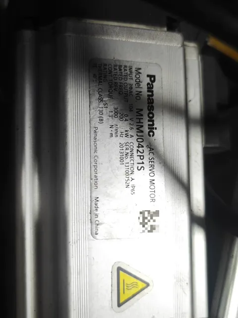 Panasonic MHMJ042P1S Motor & Drive Component — product photo 4 of 13