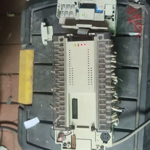 Mitsubishi Electric FX2N-48MR-001; FX2N-2DA PLC Module product photo 1