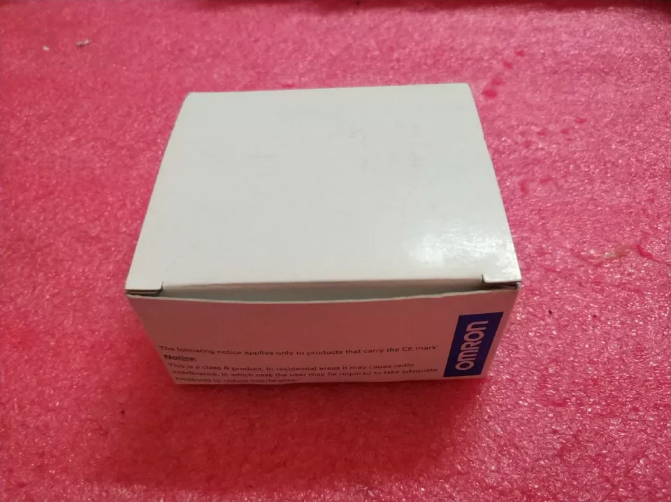 Omron E2K-L26MC1 Industrial Sensor product photo 1