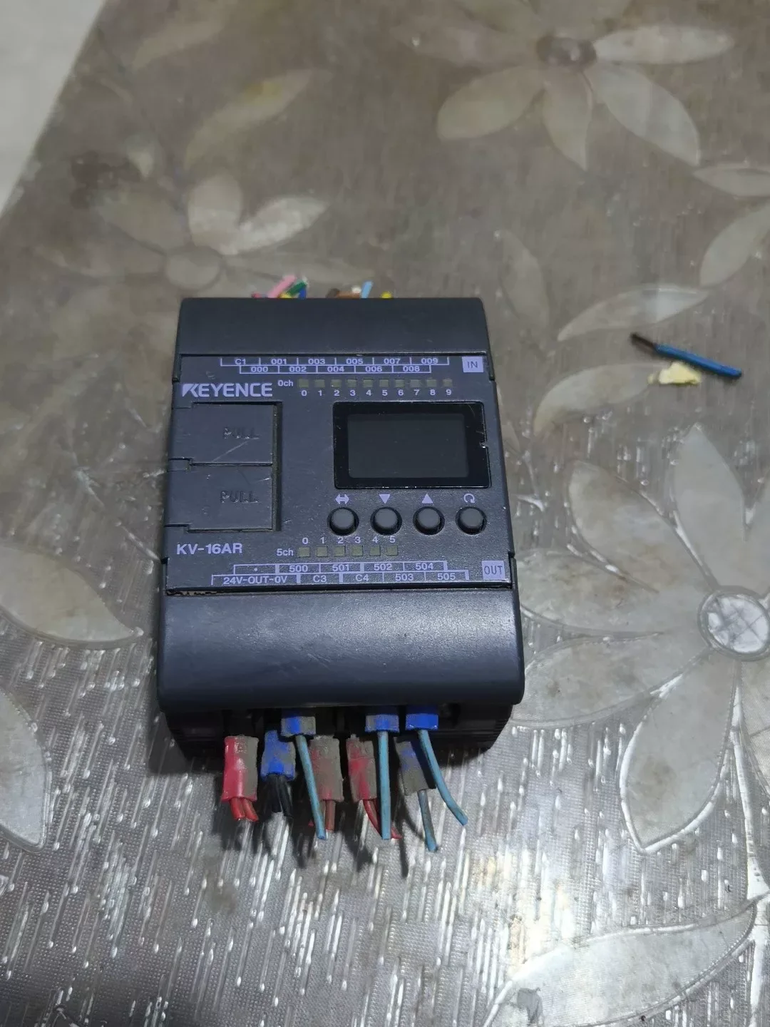 KEYENCE KV-16AR PLC Module product photo 1