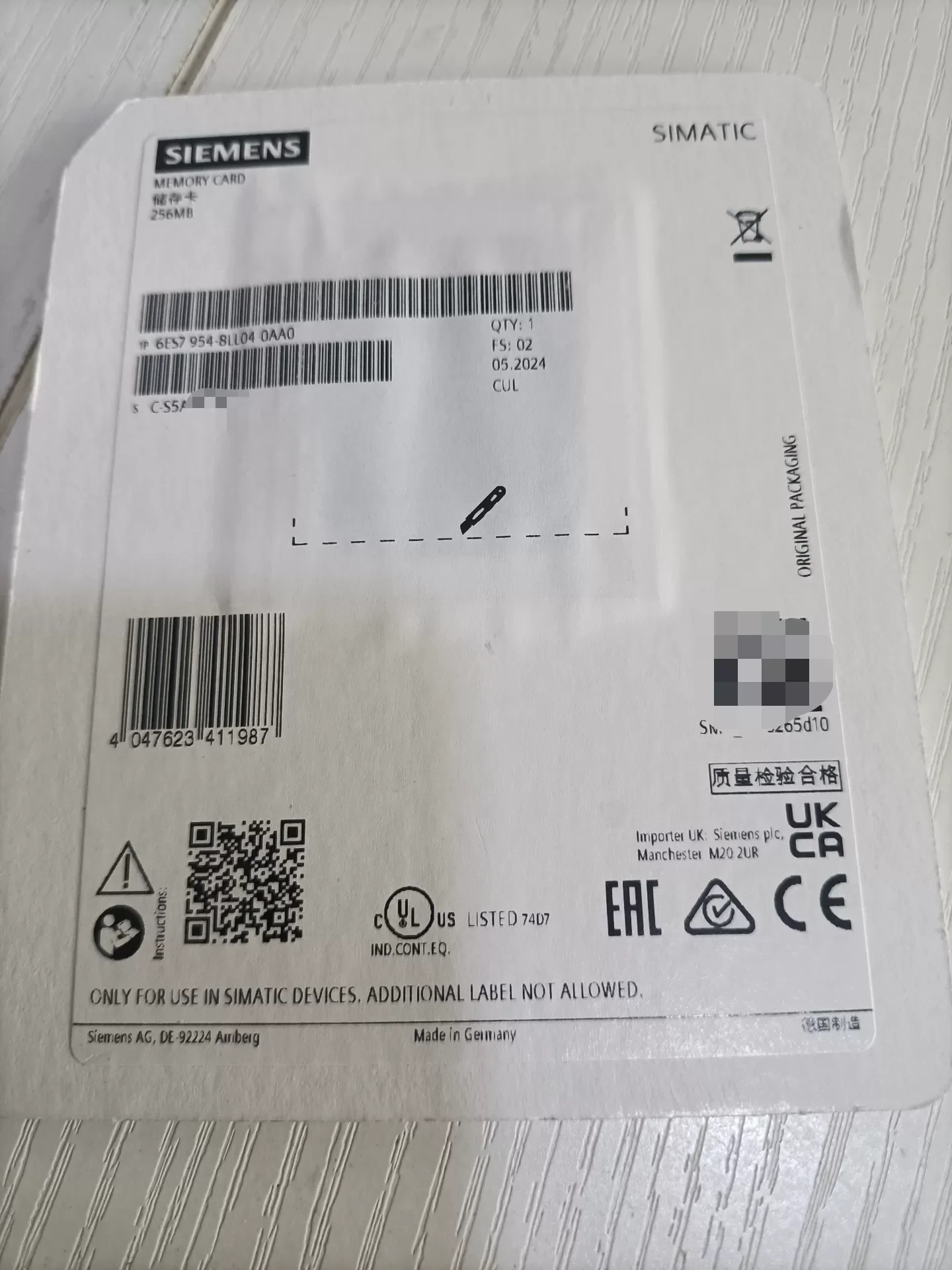 Siemens 6ES7954-8LL04-0AA0 Industrial Automation Component product photo 1
