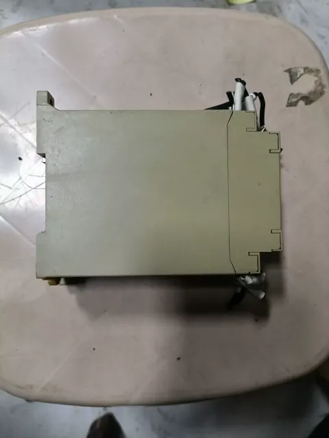 Omron G9SA-301 24VAC/DC Industrial Relay product photo 7