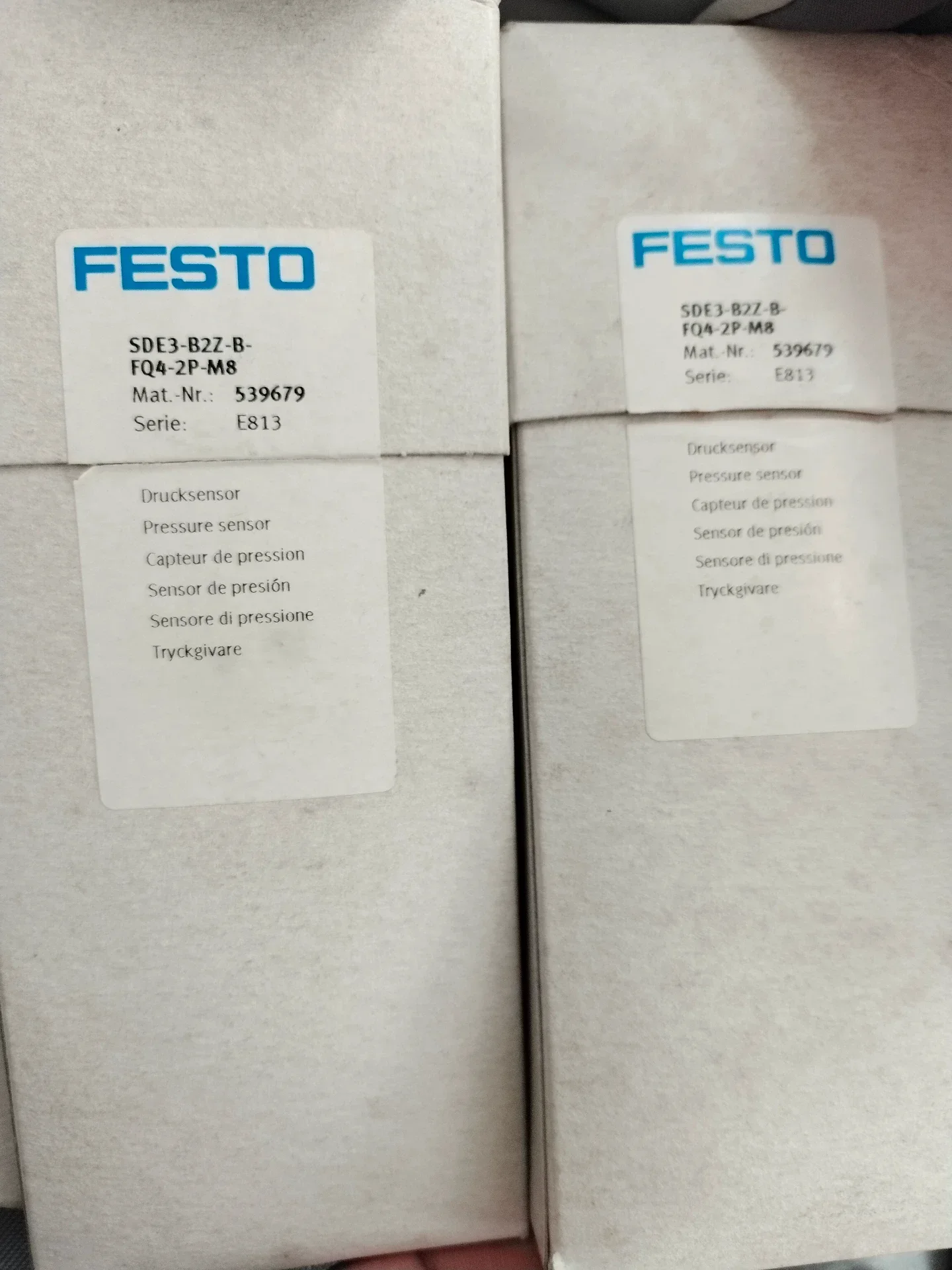 Festo SDE3-B2Z-B-FQ4-2P-M8 Industrial Sensor product photo 1