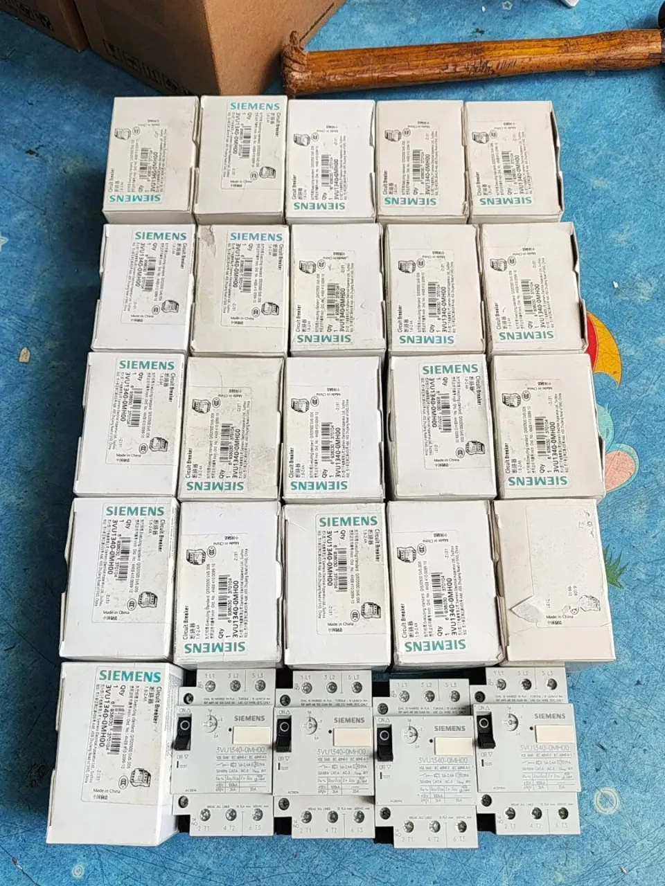 Siemens 3VU1340-0MH00 Motor & Drive Component product photo 1