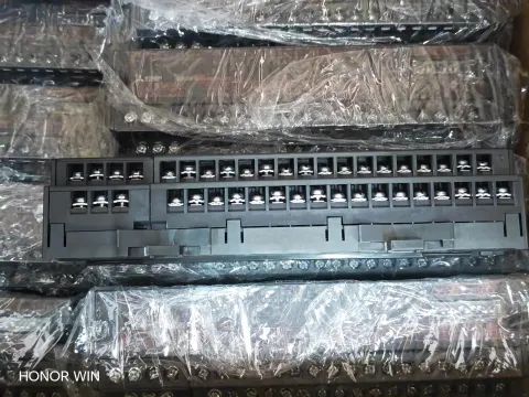 Mitsubishi Electric AJ65SBTB1-32T Industrial Automation Component — product photo 24 of 49