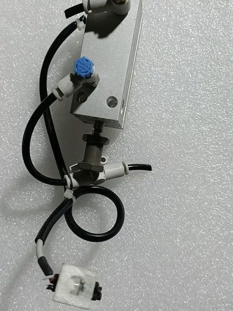 SMC CDU20-25D Industrial Automation Component product photo 3