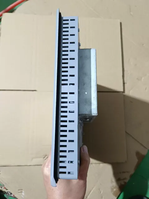 Siemens / FRIEM 6AV6643-5CD00-0FM0 Industrial Automation Component product photo 4