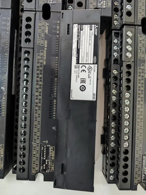 Mitsubishi Electric AJ65SBTB1-32D I/O Module — product photo 28 of 50