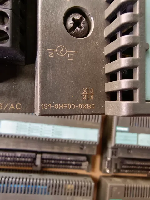 Siemens 6ES7131-0HF00-0XB0 + 6ES7193-0CC10-0XA0 Industrial Automation Component product photo 5