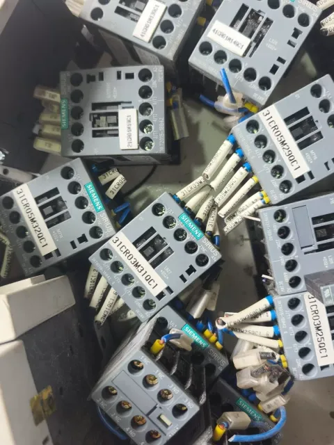 Siemens 3RT6016-1BB42 Industrial Relay product photo 3
