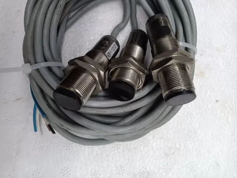 Pepperl+Fuchs OBT500-18GM60-E4 Industrial Sensor product photo 2