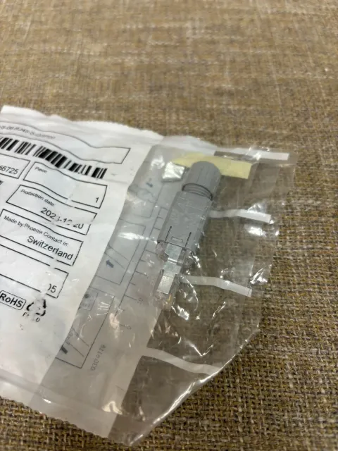 Phoenix Contact VS-08-RJ45-5-Q/IP20 / 1656725 Industrial Automation Component product photo 3