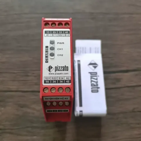 Pizzato CS AR-05V024 Industrial Relay — product photo 11 of 12