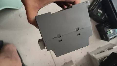 Delta DVP60ES200R PLC Module — product photo 7 of 28