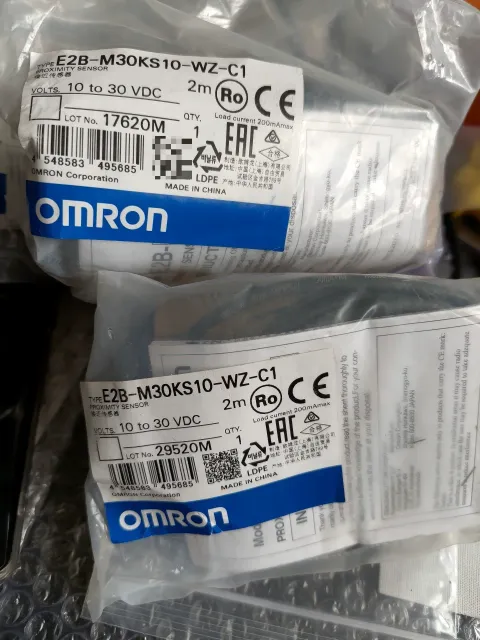 Omron E2B-M30KS10-WZ-C1 Industrial Sensor product photo 2