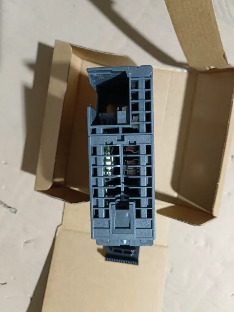 Siemens 6ES7195-7KF00-0XA0 Industrial Automation Component product photo 6