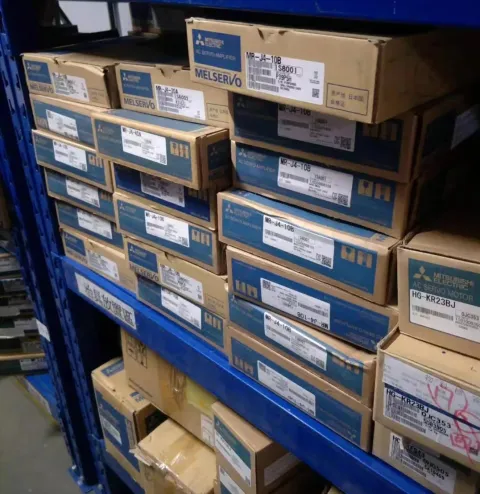 Mitsubishi Electric MR-J4-40A Motor & Drive Component product photo 2