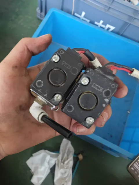 SMC VT307-5G1-01 Industrial Automation Component — product photo 6 of 6