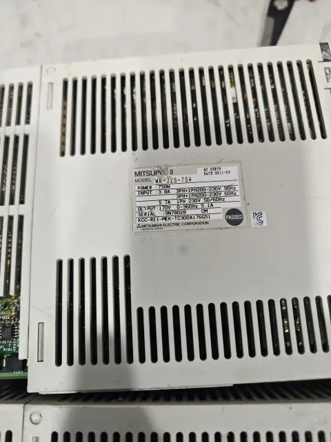 Mitsubishi Electric MR-J2S-70A Motor & Drive Component — product photo 9 of 12