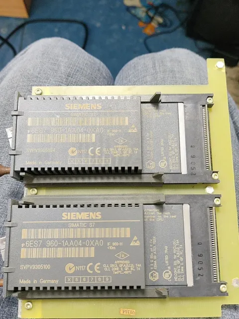 Siemens 6ES7 960-1AA04-0XA0 PLC Module product photo 1