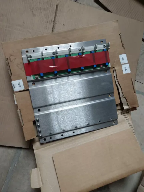 Schneider Electric / Modicon 140XBP00600 PLC Module product photo 7