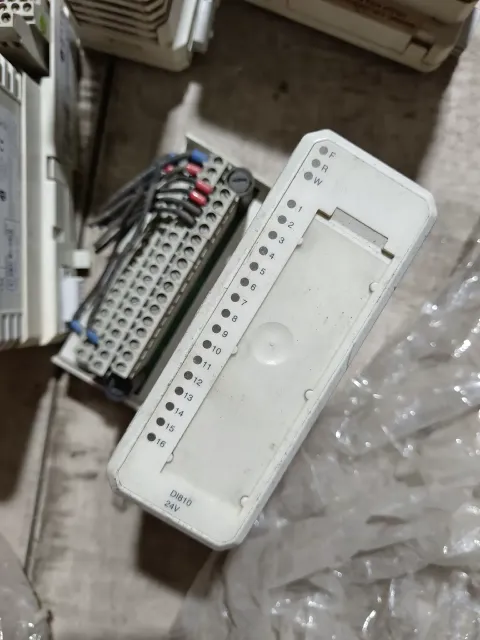 ABB DI810 / DO810 I/O Module product photo 4