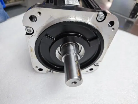 Yaskawa SGMGV-13A3C6C Motor & Drive Component product photo 6