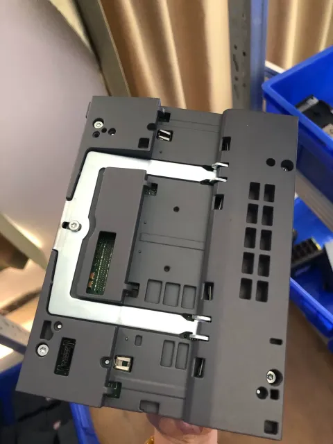 Siemens 6GK5216-0BA00-2AA3 Industrial Sensor — product photo 4 of 10
