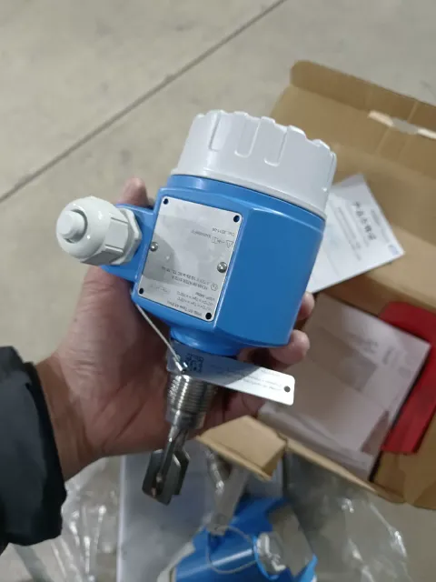 Endress+Hauser FTL50-HGQ2AA6G5A Industrial Sensor product photo 4