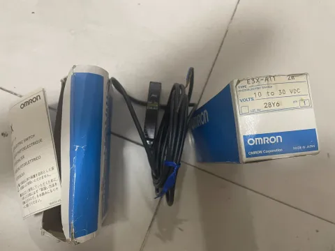 OMRON E3X-A11 Industrial Sensor product photo 2