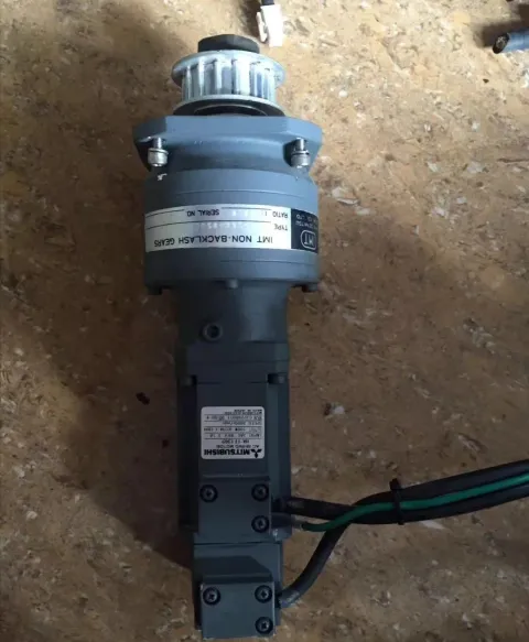 Mitsubishi Electric HF-KP73BJ Motor & Drive Component — product photo 5 of 6