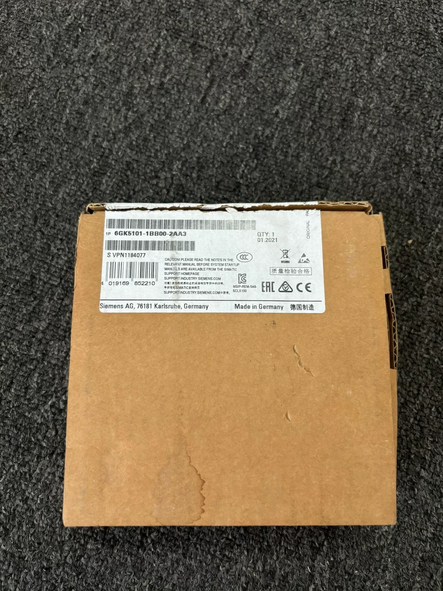 Siemens 6GK5101-1BB00-2AA3 Industrial Automation Component product photo 1