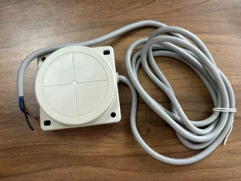 Fuji Electric PE-B50D Industrial Sensor product photo 2