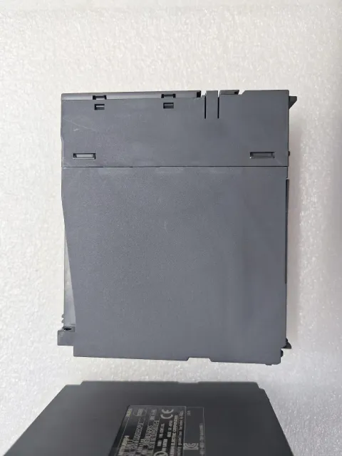 Mitsubishi Electric Q06UDEHCPU Industrial Automation Component — product photo 17 of 34