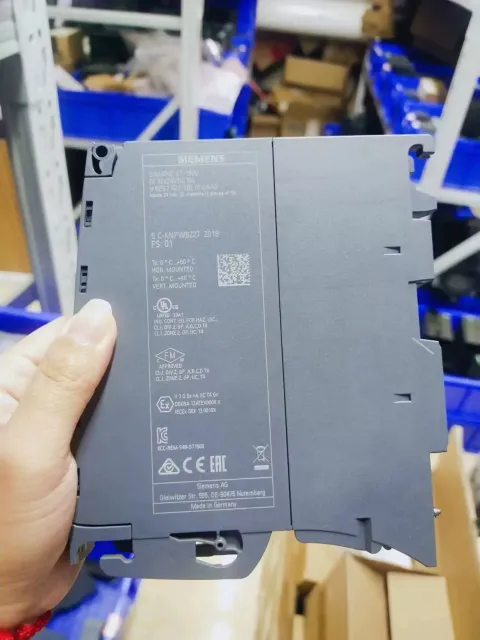 Siemens 6ES7521-1BL10-0AA0 Industrial Automation Component — product photo 3 of 9