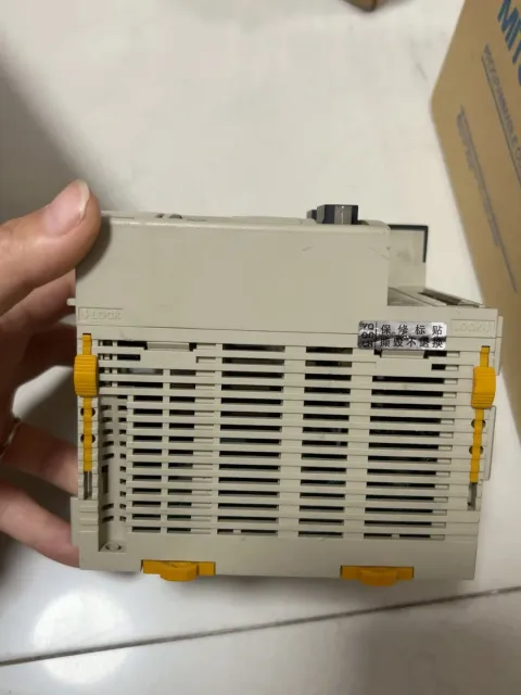 Omron CQM1-CPU43-V1 PLC Module product photo 2