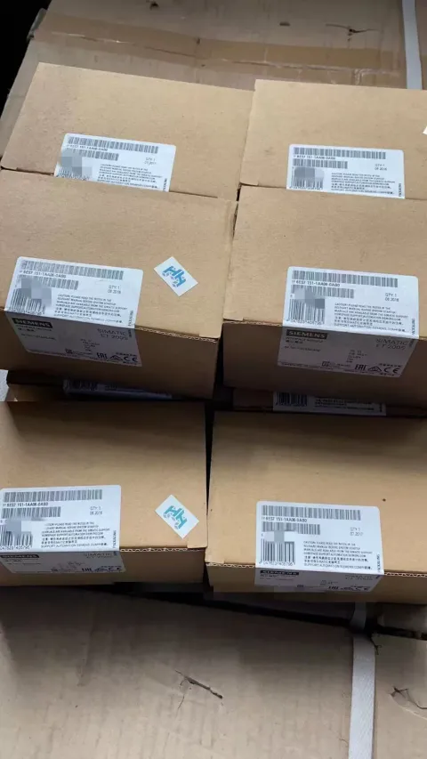 Siemens 6ES7151-1AA06-0AB0 Industrial Automation Component — product photo 9 of 11