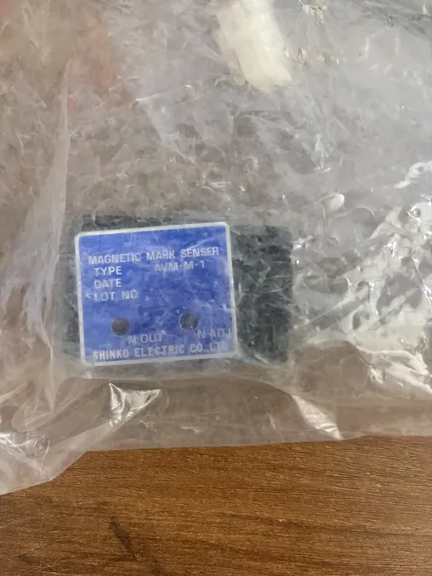 Shinko Electric AVM-M-1 Industrial Sensor product photo 1