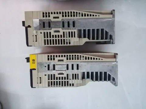 Yaskawa SGDV-7R6A01A002000 Motor & Drive Component product photo 6