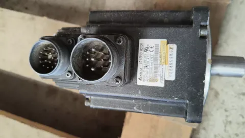 Delta ECMA-C21010RS Motor & Drive Component product photo 9