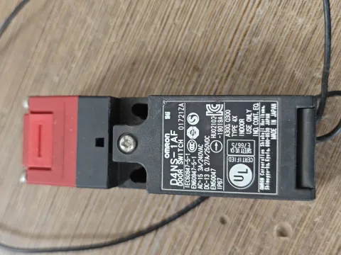 OMRON D4NS-1AF Industrial Sensor product photo 1