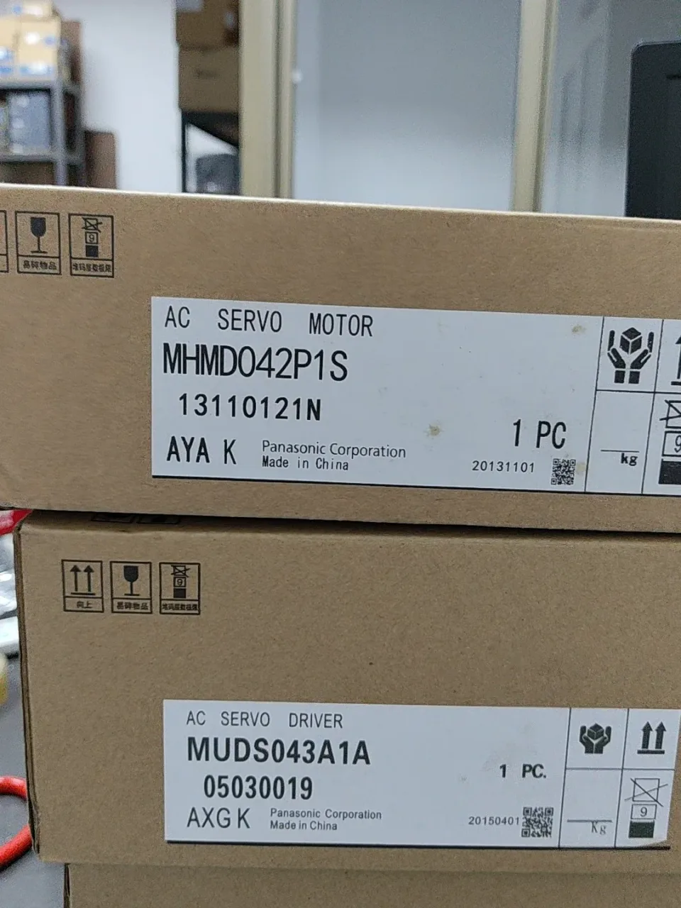 Panasonic MHMD042P1S Motor & Drive Component product photo 1