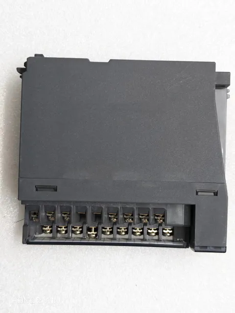 Mitsubishi Electric QX40 Industrial Automation Component — product photo 26 of 57